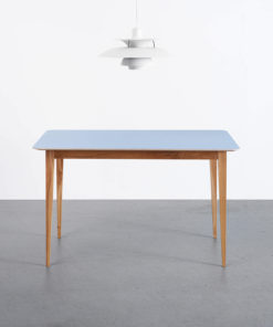 Blauer Hafenholz-Esstisch mit Eiche und modernem Design