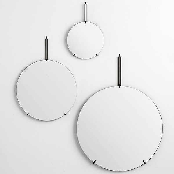 Schwarzer Wandspiegel-Set mit drei runden Spiegeln für Wohnzimmer oder Flur ein stilvolles Akzentstück