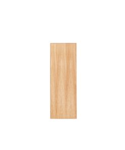 Minimalistisches Regal aus hellem Holz mit feiner Maserung vor neutralem Hintergrund, ideal für modernes Interior-Design