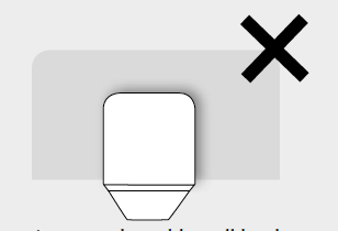 Vereinfachte schematische Darstellung modernes Designmöbel mit minimalistischen Formen und X-Symbol in oberrichtiger Ecke