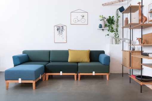 Modernes Holzsofa von Lokaldesign: Einzigartiges Design für Ihr Zuhause