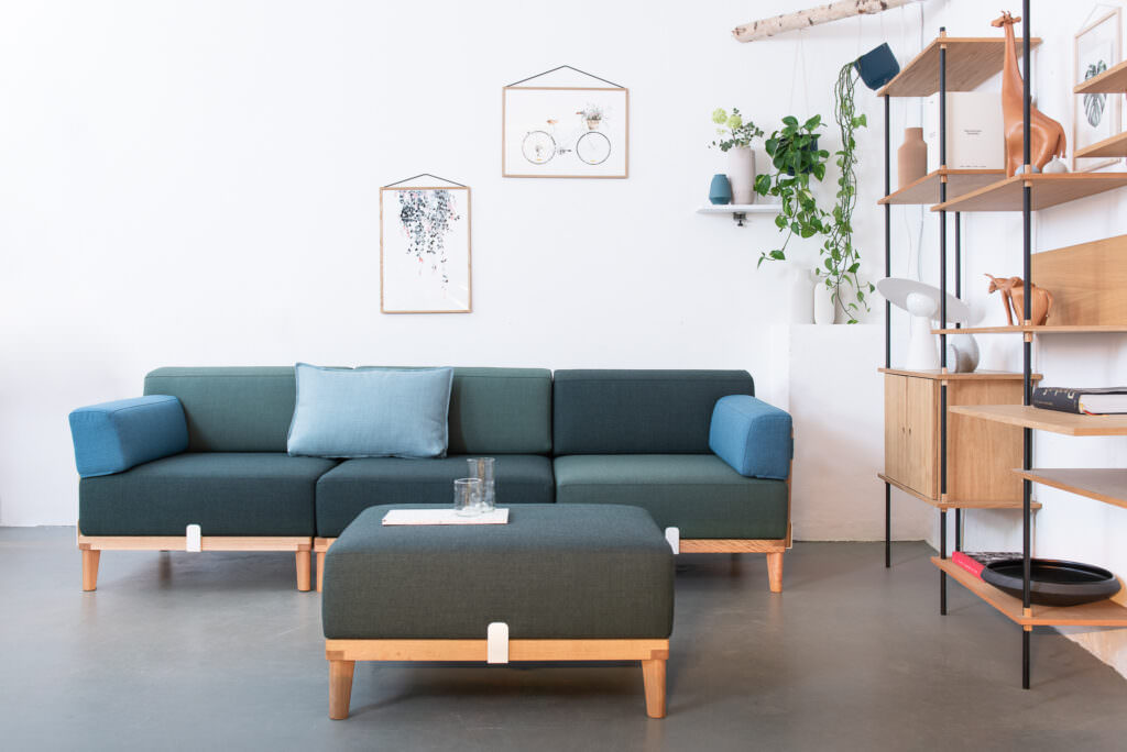 Modulares Sofa aus nachhaltigem Holz: Lokaldesign Hamburg für bewusste Einrichtung