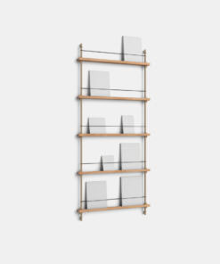 Regale aus Holz und Stahl mit verschiedenen Materialien