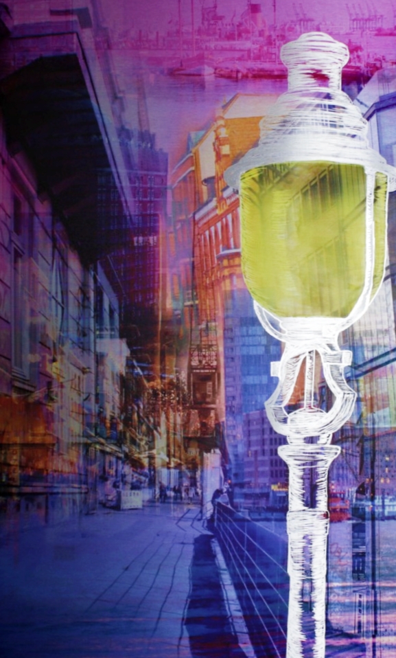 Futuristische Stadtlandschaft mit vibrierender Farbpalette, Straßenbahn und moderner Straßenlampe