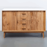 Beluga Kommode drei im Mid-Century-Modern mit weißer Oberfläche und Holzkorpus, nachhaltiges Designmöbel aus Hamburg