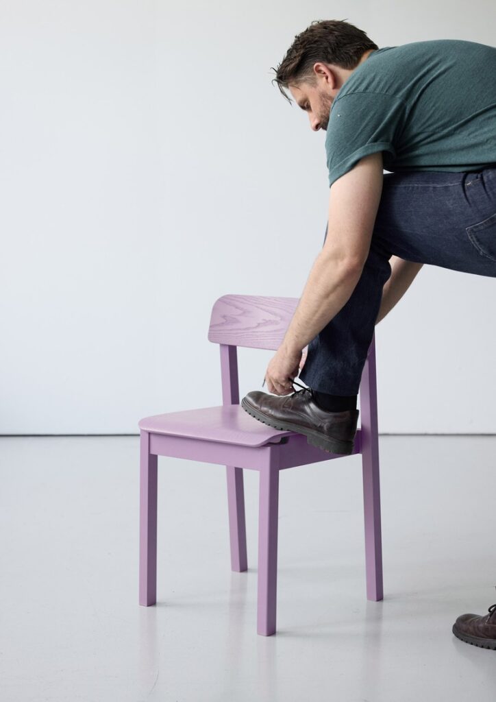 Lila Everyday Chair – moderner Designmöbel-Stuhl im nachhaltigen Interior, ideal für stilvolle Einrichtung