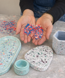 Terrazzo Wohnaccessoires in Pastellfarben mit Tablett Schale und Untersetzer für nachhaltiges Design in Hamburg